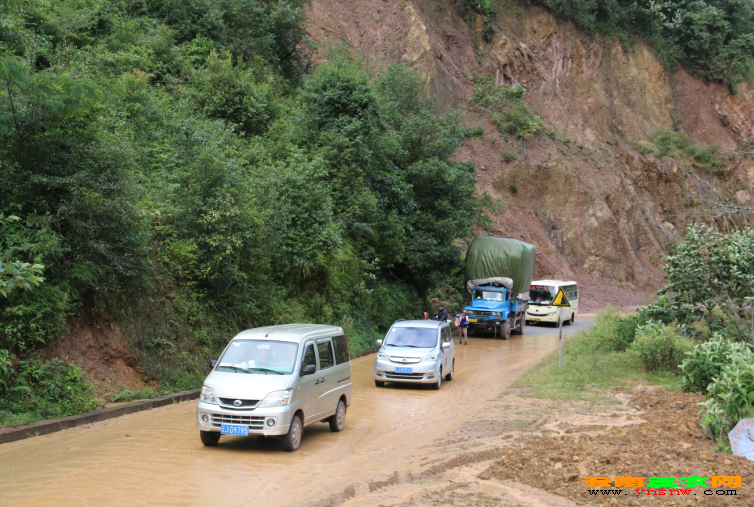 镇沅县田坝乡连日普降暴雨 田坝灾情严重